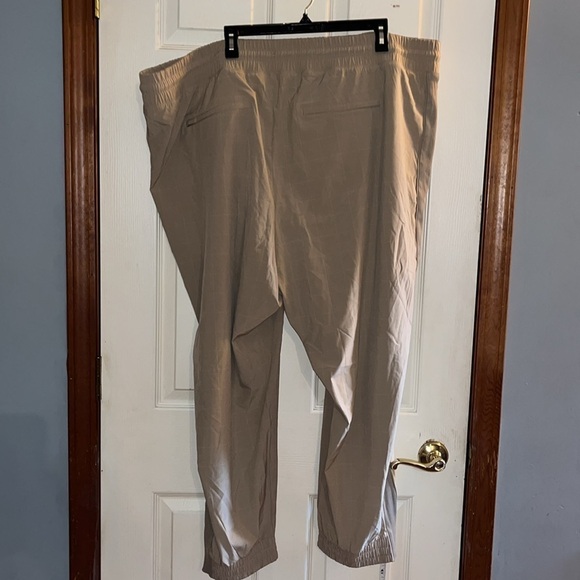 New-Athleta-26-(tan)windowpane silt taupe-ribbed,Brooklyn textured jogger/pants. - Picture 8 of 16
